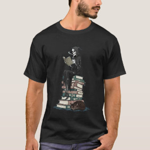 T-shirt Squelette lisant avec chat sur des livres empilés