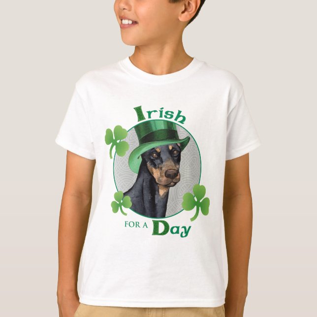 T-shirt St. Patrick's Day Doberman Pinscher (Devant)