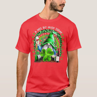 T-shirt St Patrick's Day Irlandais Gnome Boire Vin Shamroc