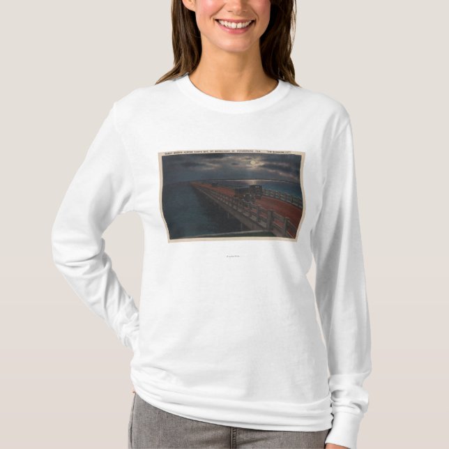 T-shirt St Petersburg, FL - vue éclairée par la lune de (Devant)