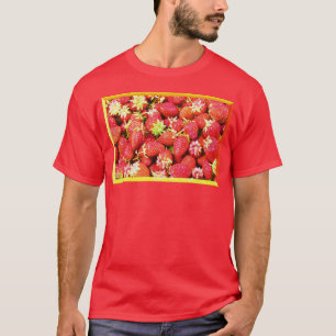 T-shirt "Stack of Strawberries Fruit" jolie photo. Command