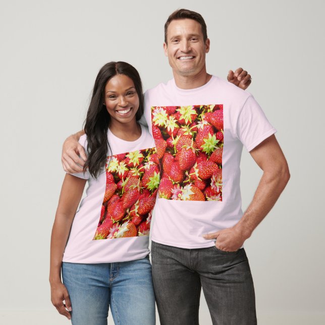 T-shirt "Stack of Strawberries Fruit" jolie photo. Command (Unisexe)