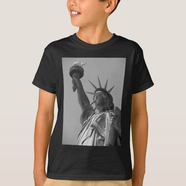 T-shirt Statue noire et blanche de Liberty New York (Devant)