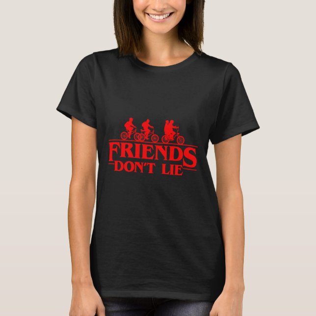 T-shirt Stranger Things Group Shot Red Friends Don't Lie  (Devant)