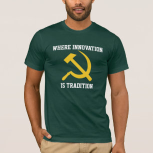 T-shirt stupide de marteau et de faucille de