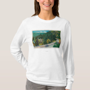 T-shirt Sur la route à de grands arbres de Santa Cruz