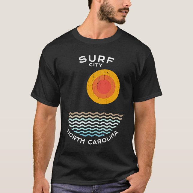 T-shirt Surf City NC Summertime Vacationing Squiggly Waves (Devant)
