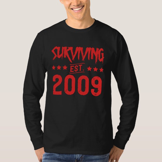 T-shirt Surviving Est 2009 (Devant)