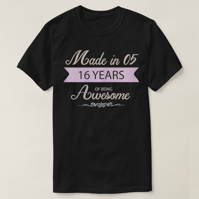T-shirt Sweet 16 Cadeau de fête d'anniversaire fait en 05  (Design devant)
