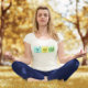 T-shirt Symbole de l'élément chimique coloré Yoga (Yoga Tee)