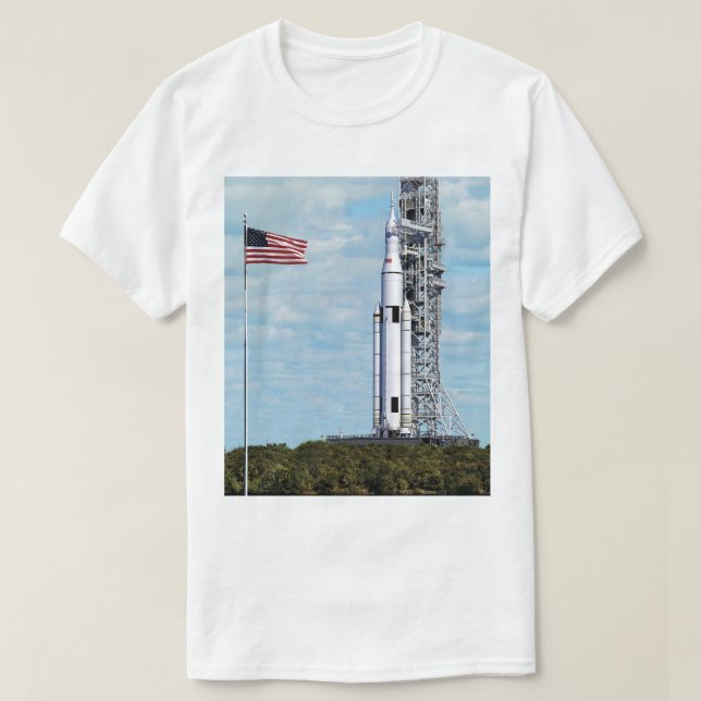 T-shirt Système de lancement spatial de fusée de NASA sur  (Design devant)