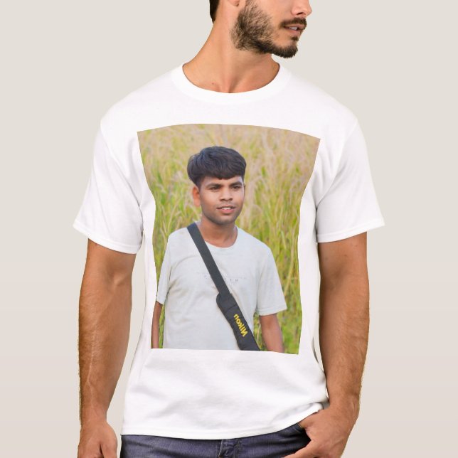 T-shirt T Shirt, un garçon indien (Devant)
