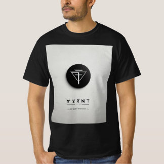 T-shirt T-ShirtAdventure Await Graphic Tee