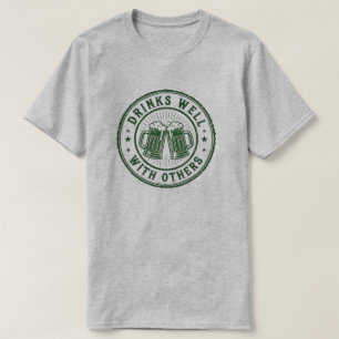T-shirt Tasses à bière pour boire avec les autres