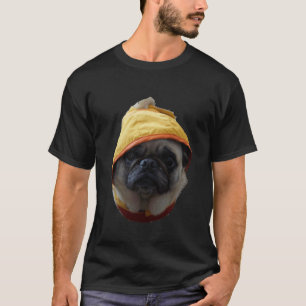 T-shirt Tchien bouledogue dans un imperméable Classique 6