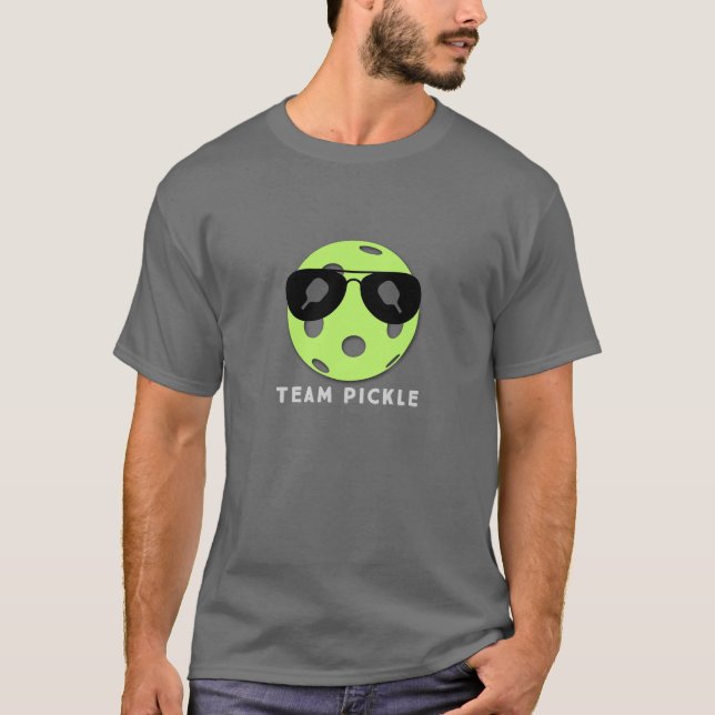 T-shirt TEAM PICKLE (boule verte avec lunettes de soleil) (Devant)