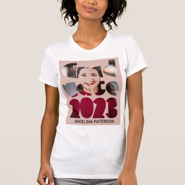 T-shirt Texte et photo rose moderne Diplômé 2023 (Devant)