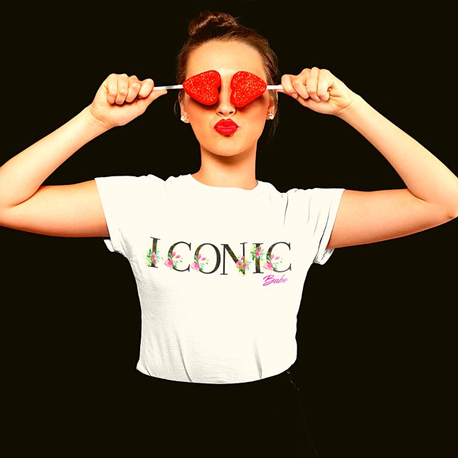 T-shirt Texte floral Iconique Babe (Créateur téléchargé)