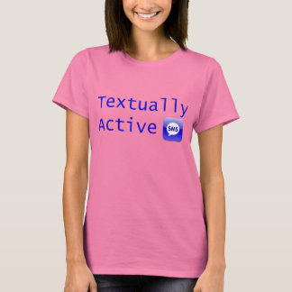 T-shirt Textuellement actif en lettres bleues