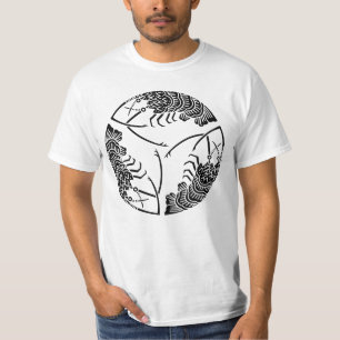 T-shirt Three head-to tail spiny lobsters
