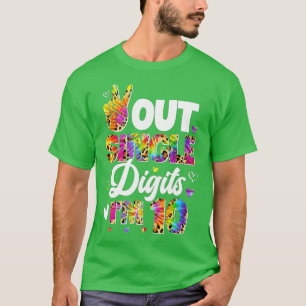 T-shirt Tie Dye Peace Out Chiffres Im 10 10e Anniversaire