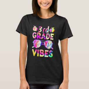 T-shirt Tie Dye Vibes de 3e année Enseignant Premier jour