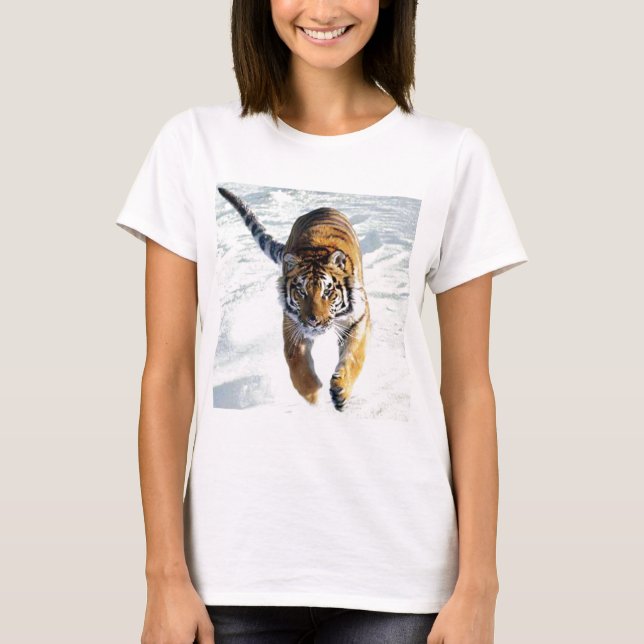 T-shirt Tigre fonctionnant dans la neige (Devant)