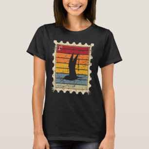 T-shirt Timbre De Postage Avec Un Oiseau Volant Au Coucher