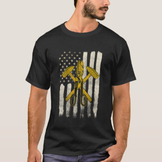 T-shirt Tôlerie Le Travailleur Dons Design Sur Le Dos De C