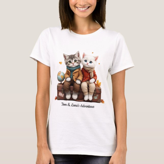 T-shirt Tom & Luna’s Adventures™ Cozy Autumn Travel T-Shir (Devant)