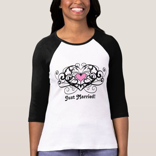 T-shirt Tourbillons et coeurs élégants juste mariés (Devant)