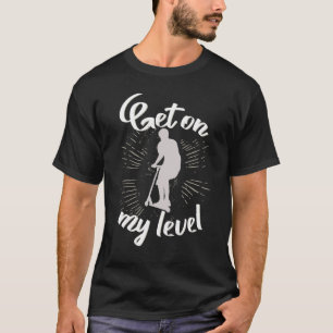 T-shirt Tourner Les Trucs De Scooter Et De Scooter Lors De