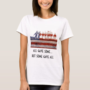 T-shirt tous en ont donné, certains ont donné tous. 