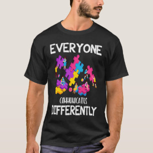 T-shirt Tout le monde communique différemment l'autisme sp