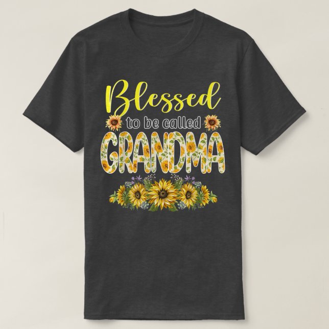 T-shirt Très Heureux D'Être Appelé Grand-Mère Fleurs De So (Design devant)