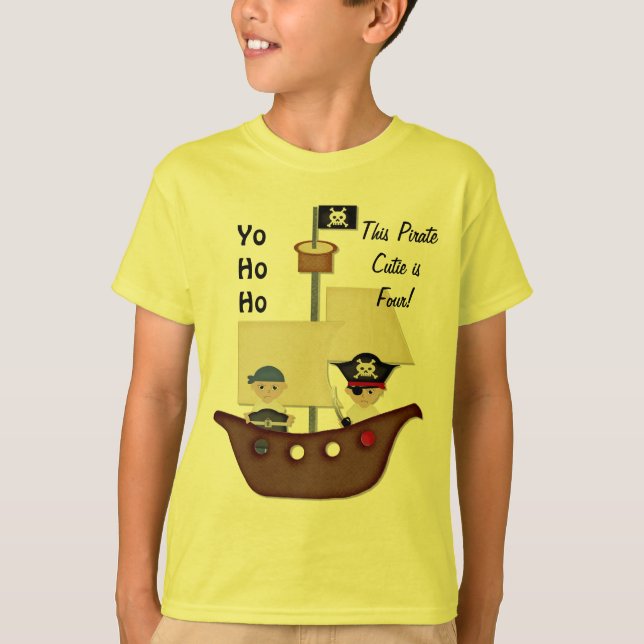 T-shirt Trésor de bateau pirate Quatrième anniversaire (Devant)