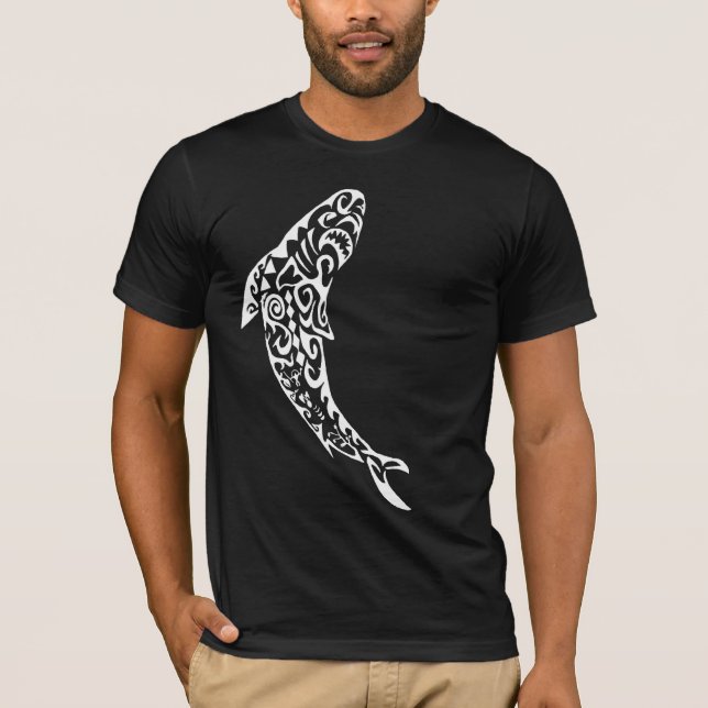 T-shirt tribal hawaïen de requin (Devant)