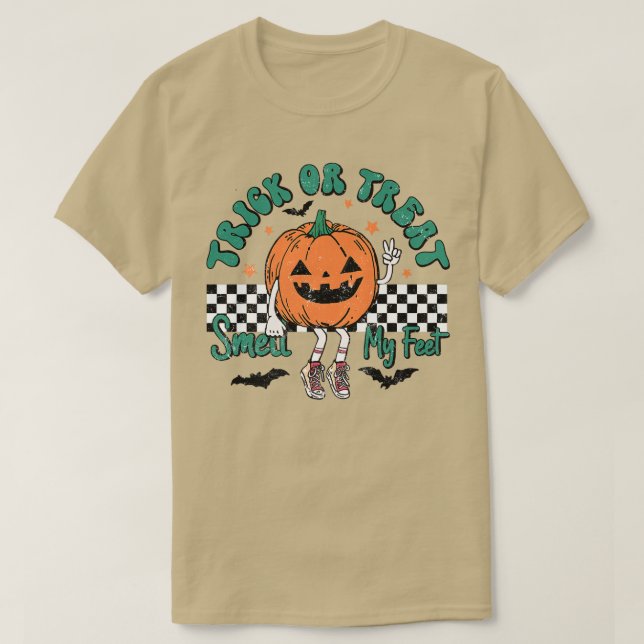 T-shirt Trick ou traiter l'odeur Mes pieds Citrouille Enfa (Design devant)