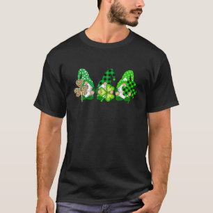 T-shirt Trois Gnomes tenant Plaid Leopard Shamrock St Pat
