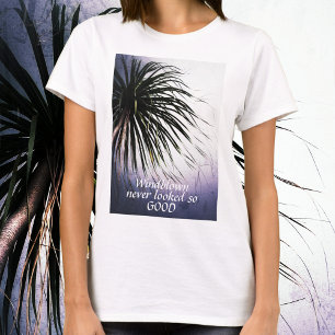 T-shirt Tropical Chic Palm Tree soufflé au vent
