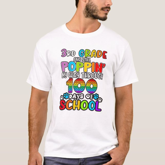 T-shirt Trouvez Mon Chemin À Travers 100 Jours D'Enfants S (Devant)