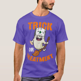 T-shirt Truc amusant ou traitement Infirmière fantôme tenu