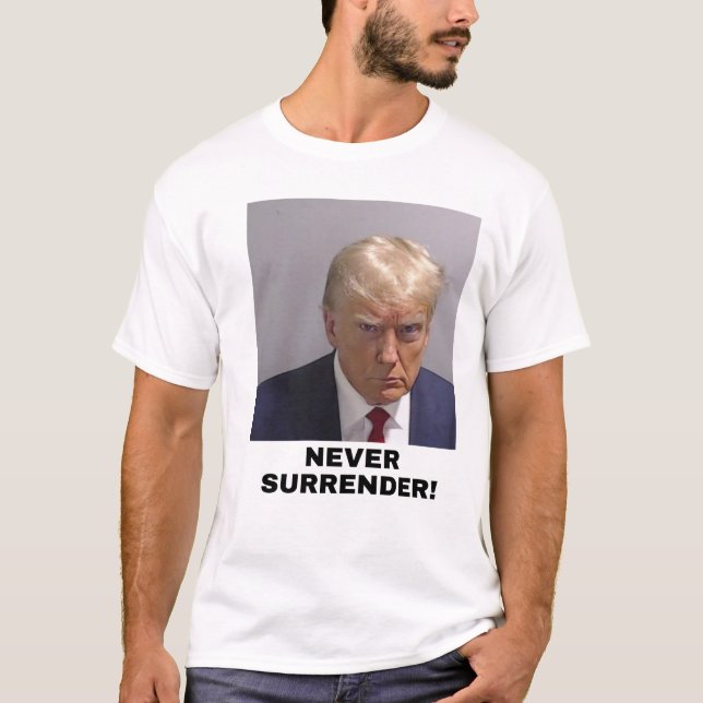 T-shirt Trump 2024 ne se rend jamais (Devant)