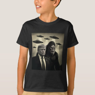 T-shirt Trump Bigfoot Ufo Rencontre Alien Complot Drôle