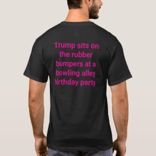 T-shirt Trump est assis sur les tampons en caoutchouc Hank