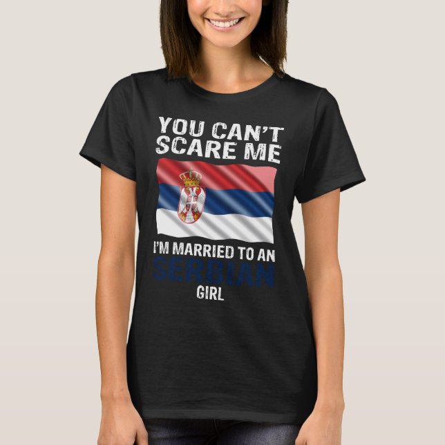 T-shirt Tu ne peux pas me faire peur, je suis mariée à une (Devant)