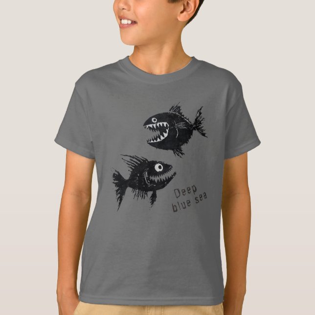 T-shirt Two scary fish, tattoo style, personalized (Devant)