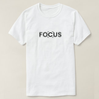 T-shirt Typographie flou de l'objectif d'appareil photo mi