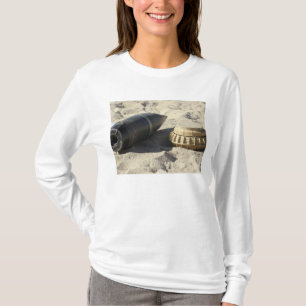 T-shirt Un affichage statique d'une coquille convertie