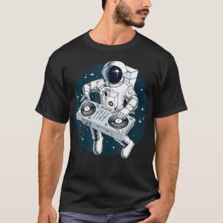 T-shirt Un astronaute joue à des Tourne-disques DJ dans de